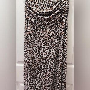 Apt 9 leopard print asymmetrical maxi skirt that’s 4% spandex stretches size S